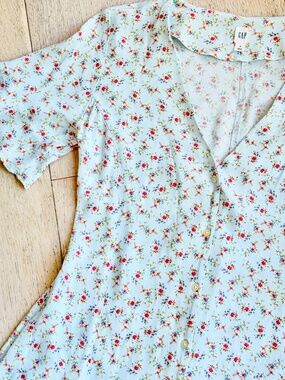 GAP Blue Floral Skater Dress Mini Button Down Front V Neck Short Sleeve Small
